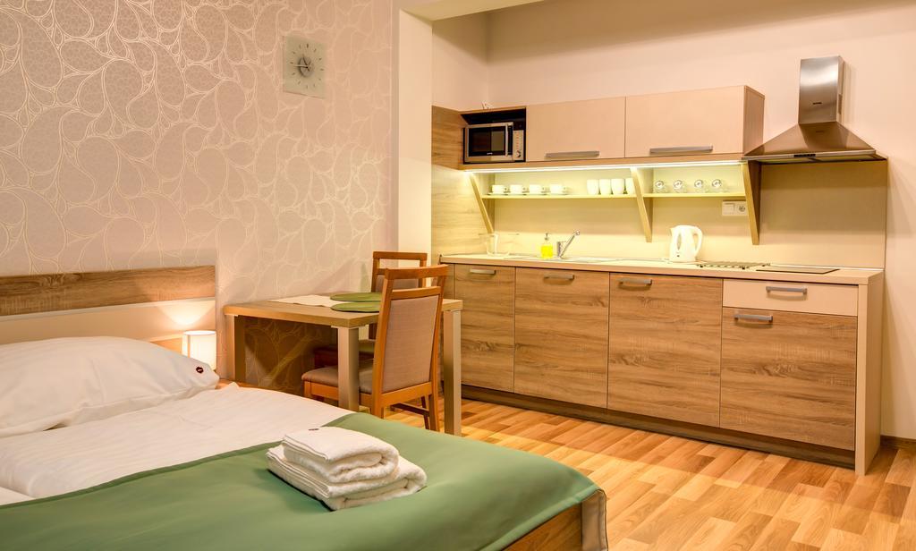 Apartmany Tri Studnicky เดมานอฟสกา โดลินา ภายนอก รูปภาพ
