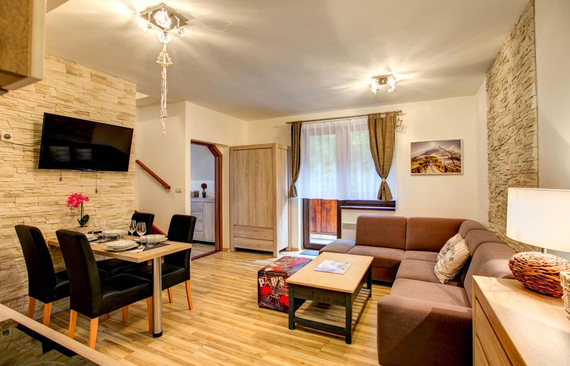 Apartmany Tri Studnicky เดมานอฟสกา โดลินา ภายนอก รูปภาพ