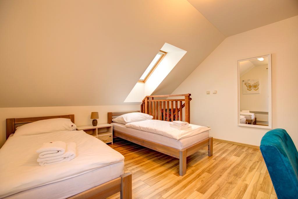 Apartmany Tri Studnicky เดมานอฟสกา โดลินา ภายนอก รูปภาพ