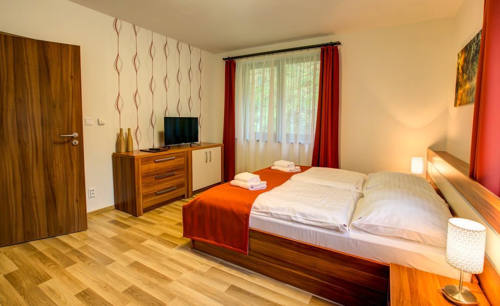 Apartmany Tri Studnicky เดมานอฟสกา โดลินา ภายนอก รูปภาพ