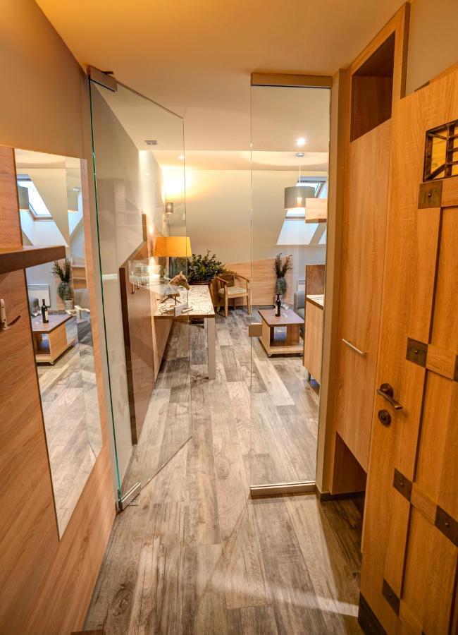 Apartmany Tri Studnicky เดมานอฟสกา โดลินา ภายนอก รูปภาพ