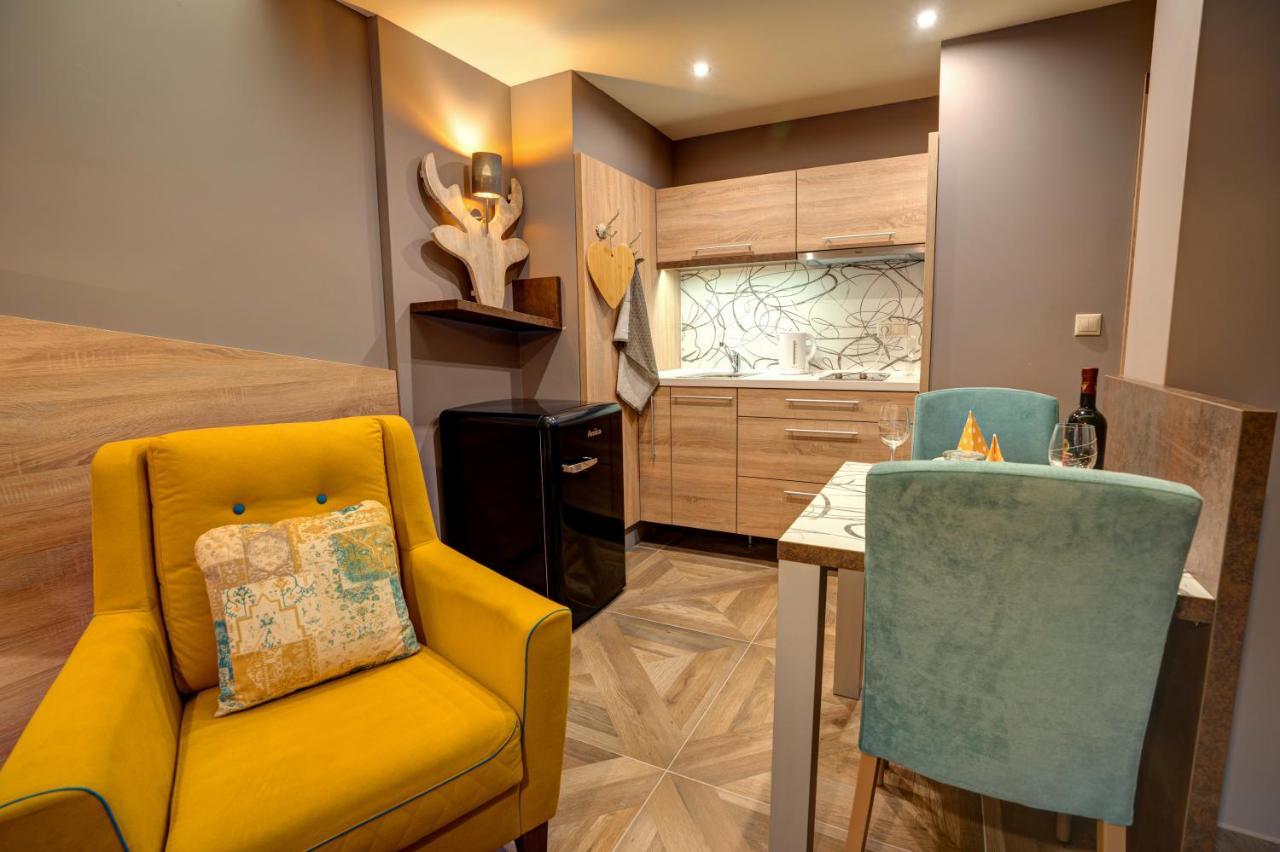 Apartmany Tri Studnicky เดมานอฟสกา โดลินา ภายนอก รูปภาพ